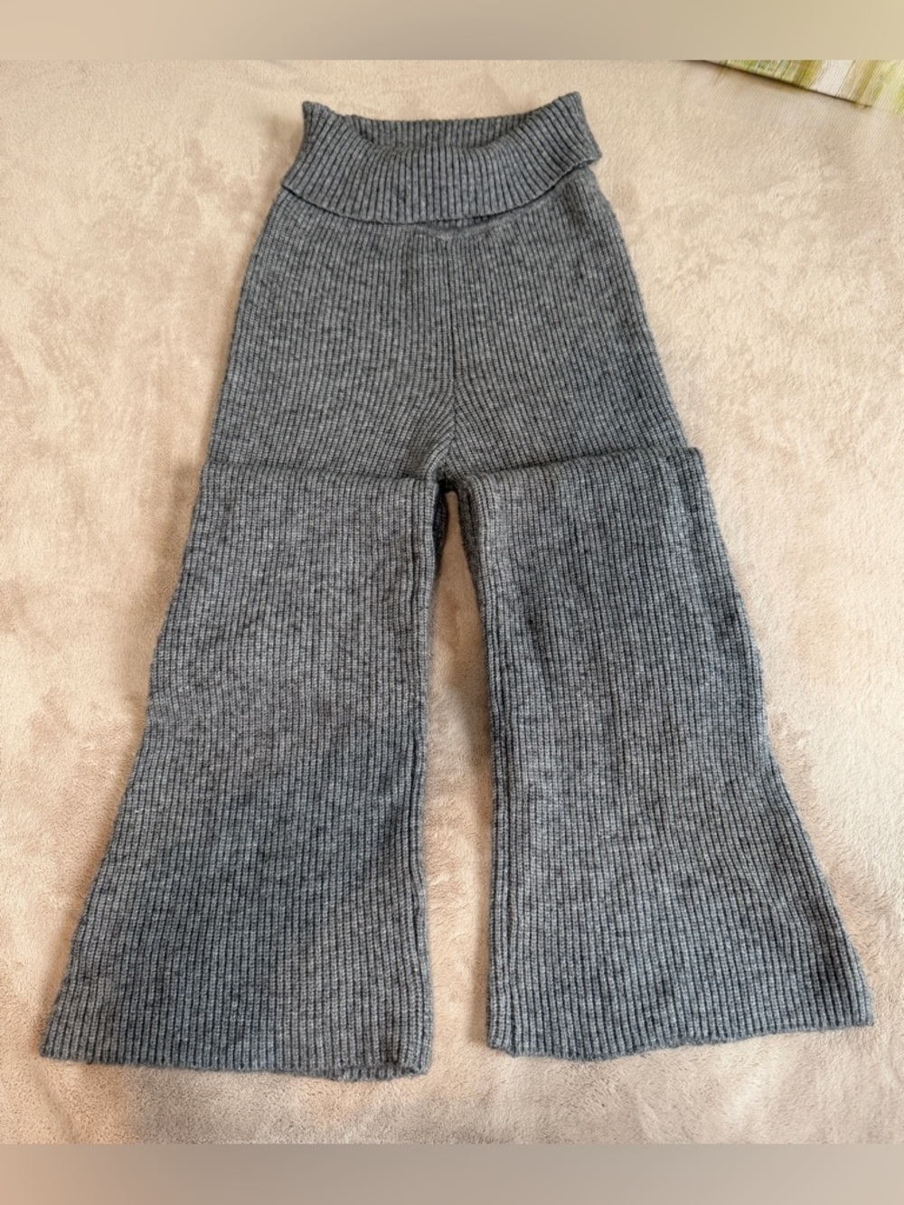 Sincerely Jules Rib-Knit Wide-Leg Leggings - Gray